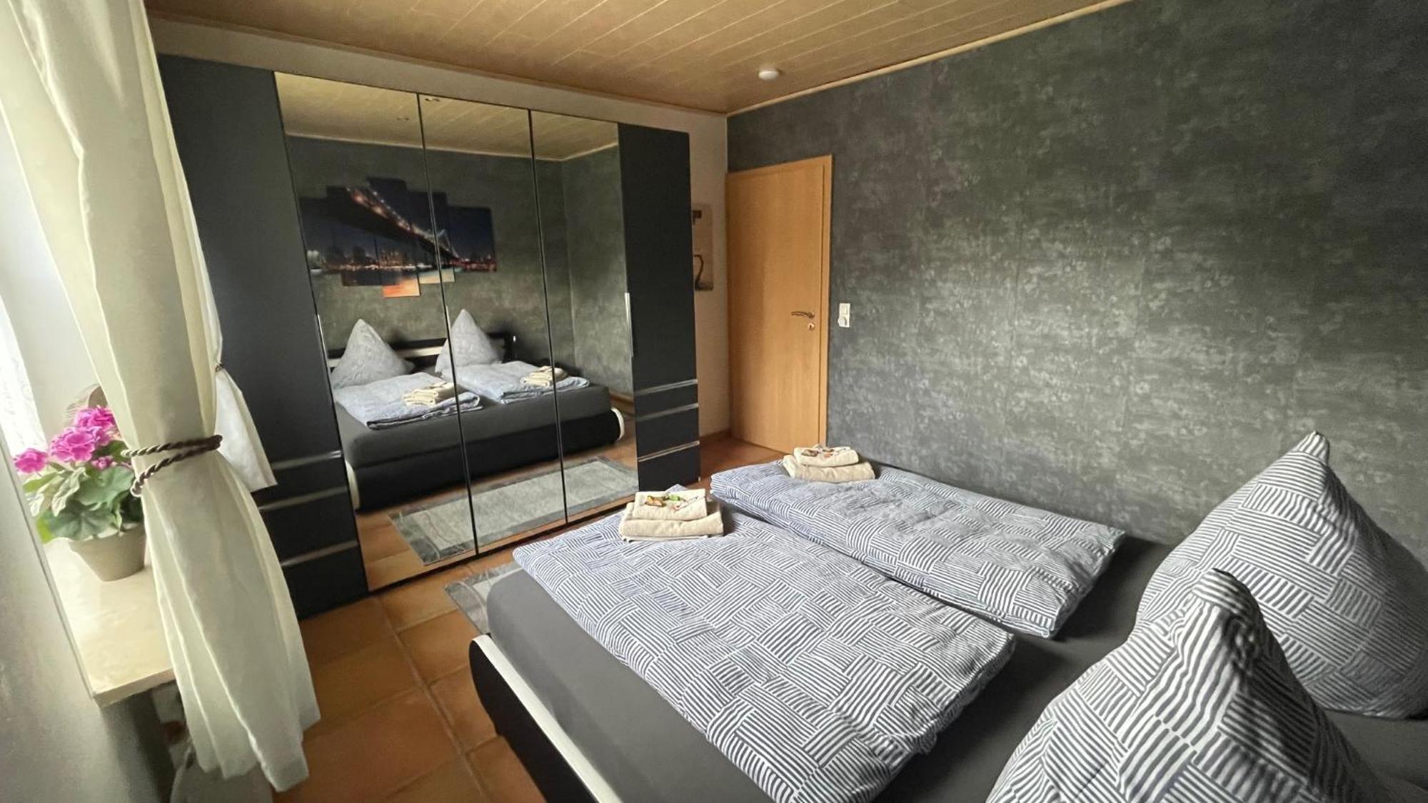 Fewo Anja Apartment Vellmar Bagian luar foto